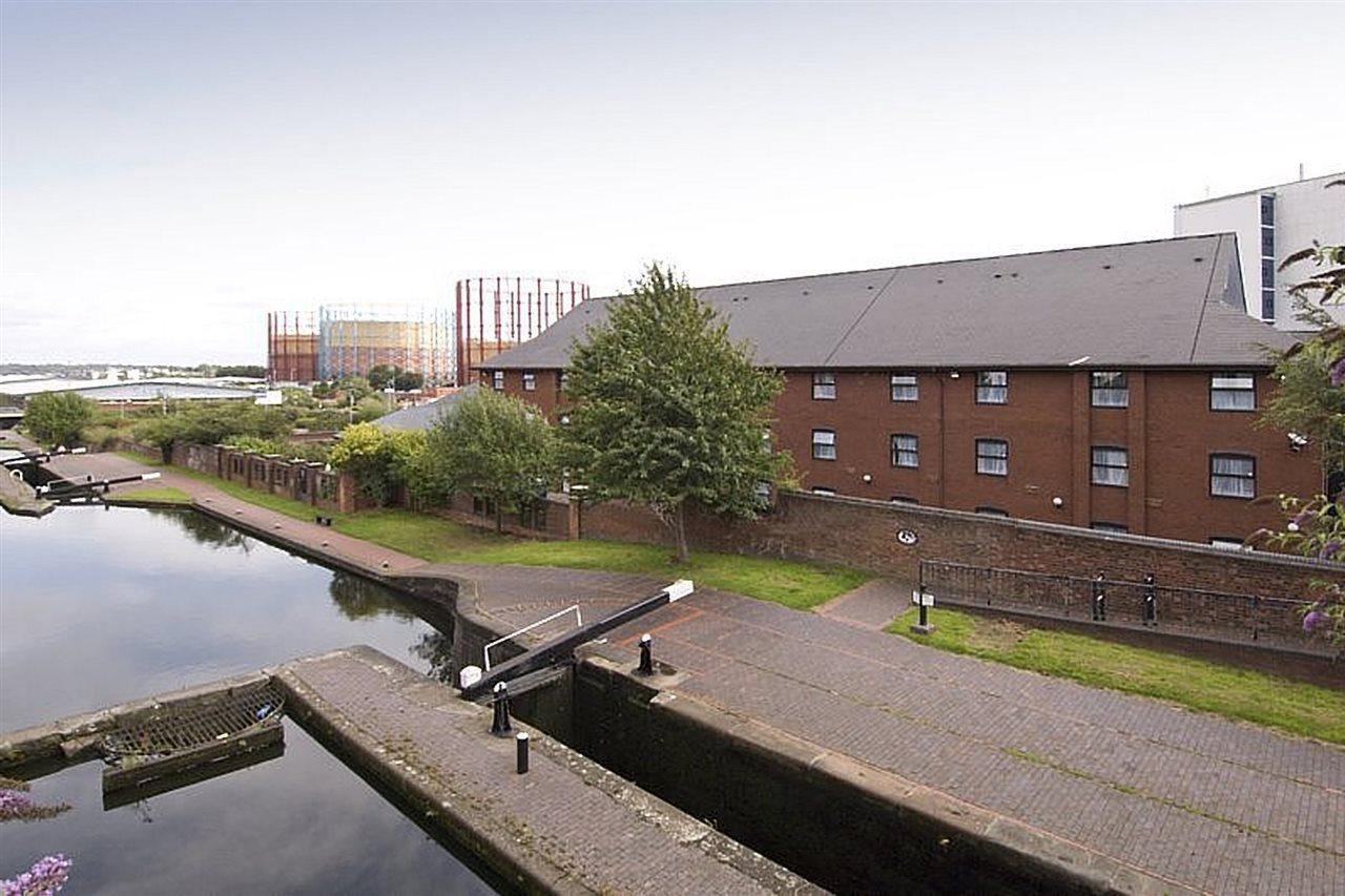 Premier Inn Birmingham City - Aston ภายนอก รูปภาพ