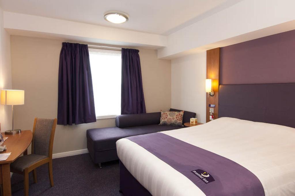 Premier Inn Birmingham City - Aston ภายนอก รูปภาพ