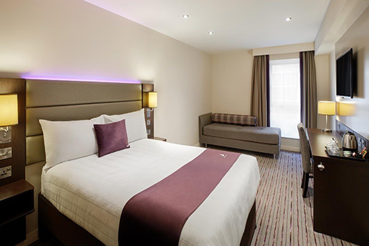 Premier Inn Birmingham City - Aston ภายนอก รูปภาพ