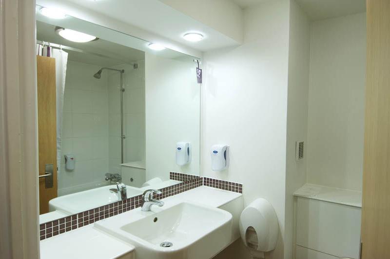Premier Inn Birmingham City - Aston ภายนอก รูปภาพ
