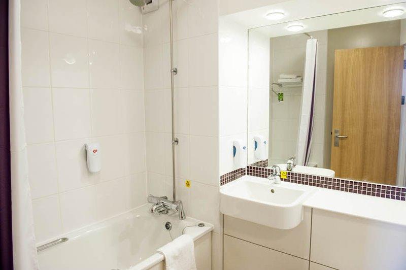 Premier Inn Birmingham City - Aston ภายนอก รูปภาพ